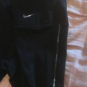 Nike Dri-Fit metallic strip legging (NEVER WORN)